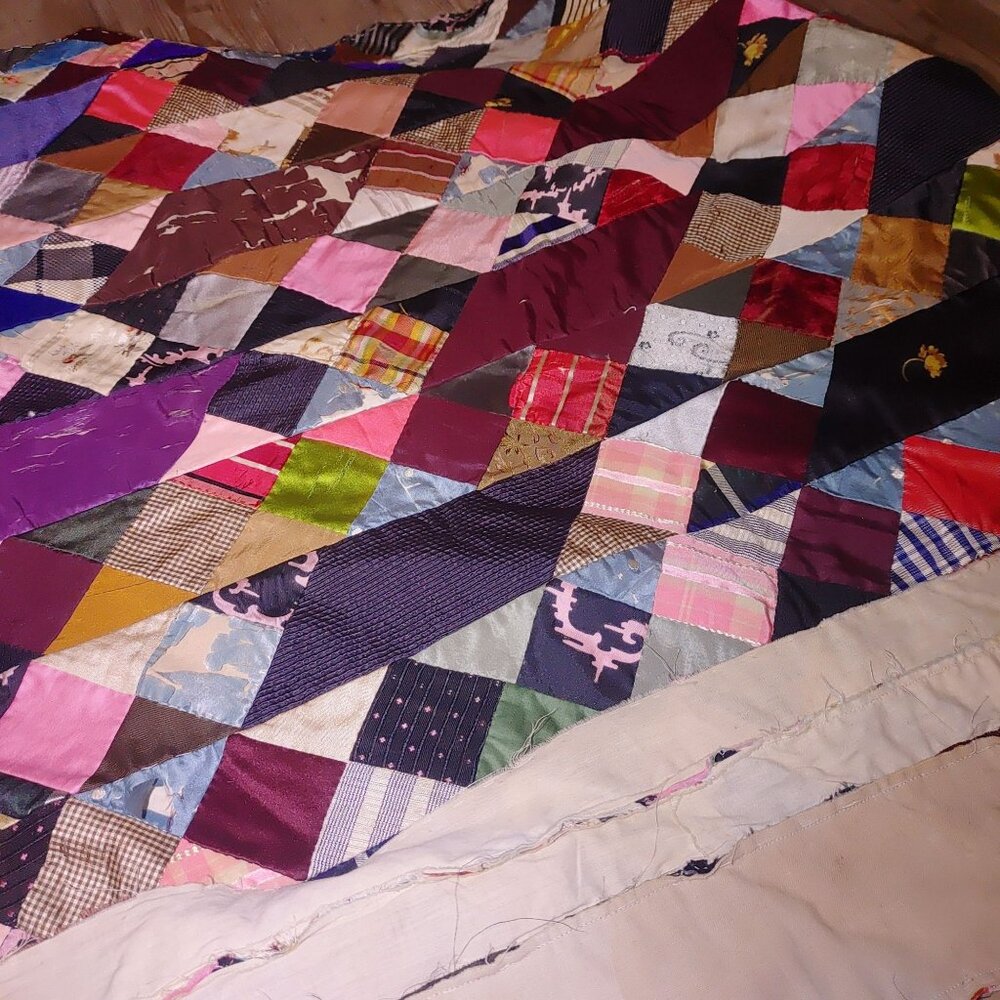Antique Victorian 1800s Crazy Quilt Handmade Top Silk Patchwork Diamond Mosaic - Picture 15 of 16